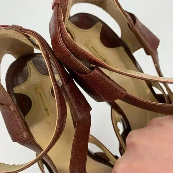 Max Studio heels size 7.5 brown leather sticky strap criss cross funky wedge - Picture 9 of 13